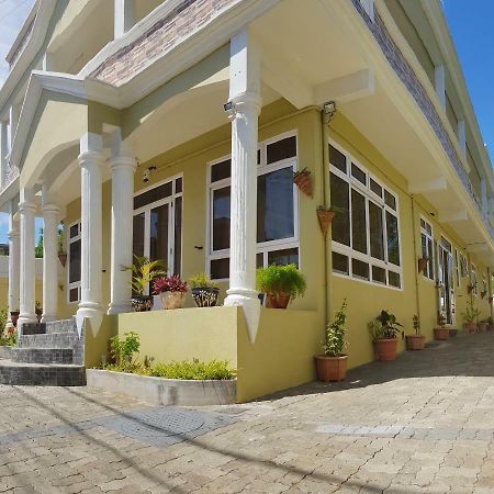 Colosseo Apartments Grand Baie Exterior photo